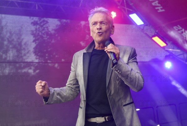 Olaf Berger at the Schlager Radio - Festival in Neuruppin at Hanger 312 on 24.05.25