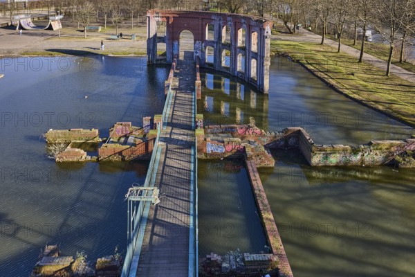 Park, pond, artificial ruin, bird's eye view, Bürgerpark Hafeninsel, Saarbrücken, state capital, regional association Saarbrücken, Saarland, Germany, Europe