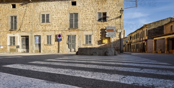 Architecture in the old town of Santanyi, Majorca, Balearic Islands, Spain, Europe