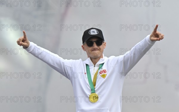 Angelo Stiller VfB Stuttgart (06) Gesture Gesture Cheering Joy Emotion Victory celebration, VfB Stuttgart team celebrates winning the DFB Cup 2025 in Stuttgart at Schlossplatz, Stuttgart, Baden-Württemberg, Germany, Europe