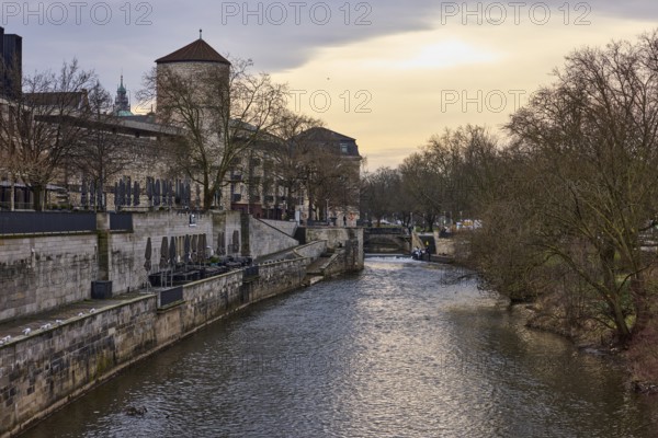 Begin defence tower, city fortification, city wall, defence tower, river Leine, bare wintry trees, diffuse light, dawn, cloudy, Am Hohen Ufer, Hanover, state capital, Hanover region, Lower Saxony, Germany, Europe