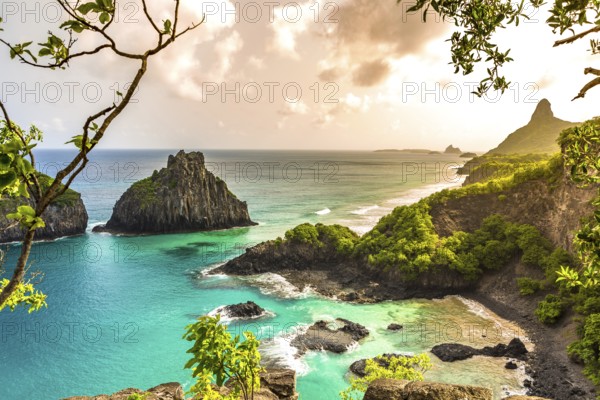 Fernando de Noronha, Brasil. Turquoise water around the Two Brothers rocks, UNESCO World Heritage Site, Brazil, South America
