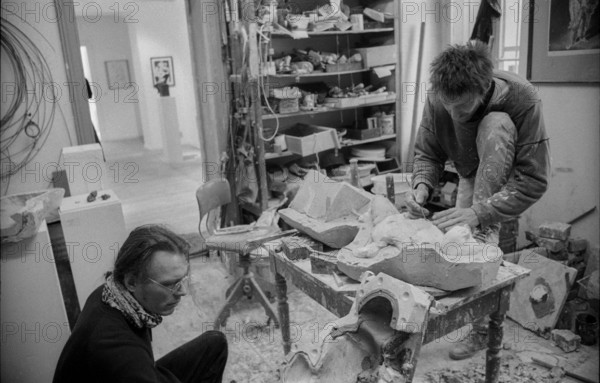 Germany, Berlin, 21.04.1991, Lemonde and Marco in the Oderform workshop, plaster moulds for sculptures by artists, Europe