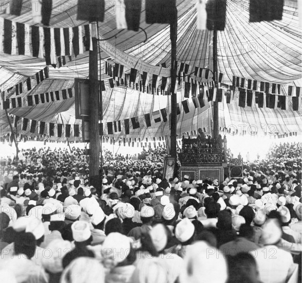 Mahatma Gandhi giving his presidential speech at the opening session of the Belgaum Conference, December 20, 1924