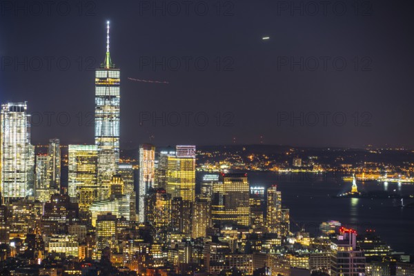 World Trade Center and the night view. Shooting Location: New York, Manhattan