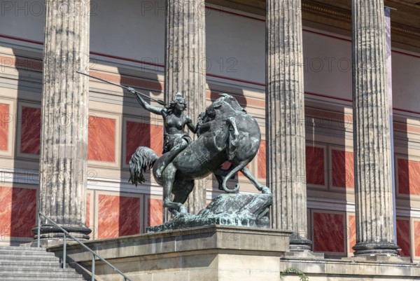 A picture of the Amazon on Horseback statue in front of the Altes Museum. Created in 1841 by August Kiss