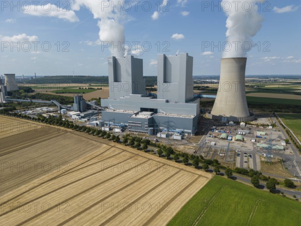 Aerial view of the lignite-fired power station ?Neurath? in North Rhine-Westphalia, Germany. Operated by energy company RWE, the two units have an installed capacity of 1, 100 Megawatts each