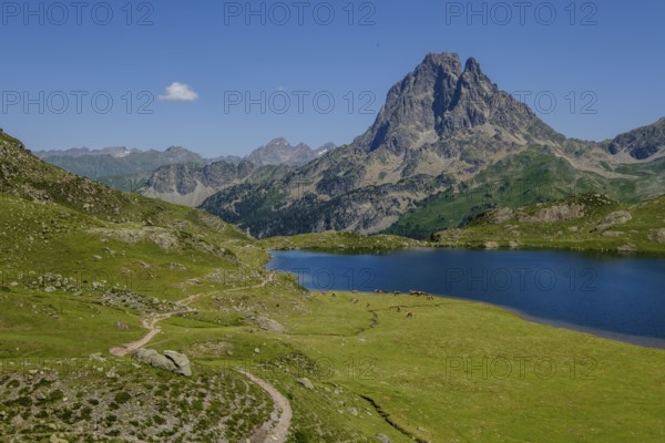 Gentau lake, Ayous lakes tour, Pyrenees National Park, Pyrenees Atlantiques, France, Europe