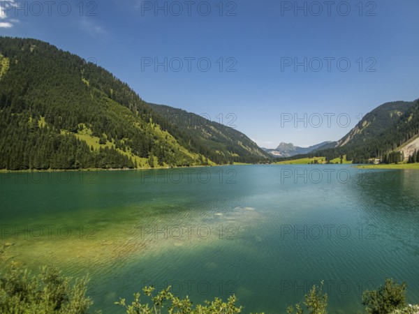 Wonderful hike around the Vilsalpsee with a waterfall