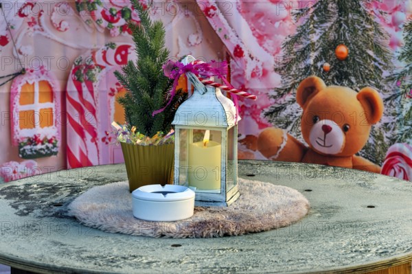 Decorated table with lantern at the Christmas market, Kempten, Allgäu, Bavaria, Germany, Europe