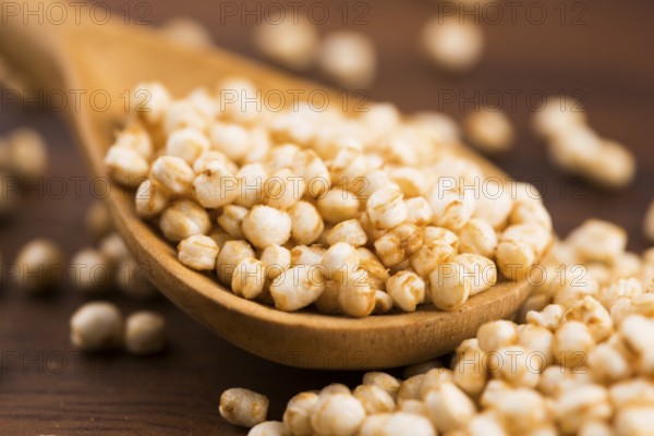 Quinoa popping