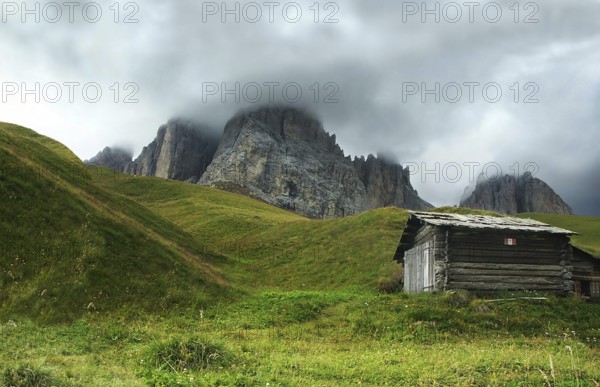 Mountain hut near the Plattkofel, Val Gardena, Italy, Europe