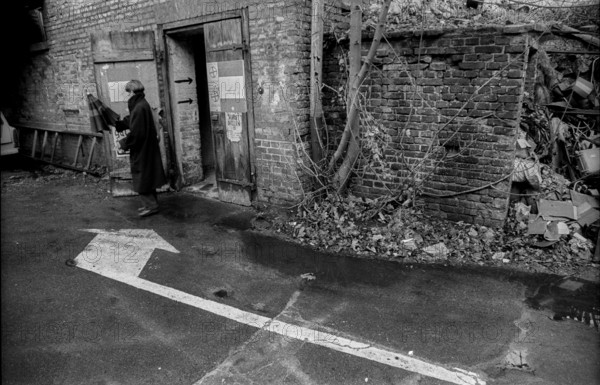 Germany, Potsdam, 04.12.1990, Kulturfabrik in Potsdam, Gallery and Café, Europe