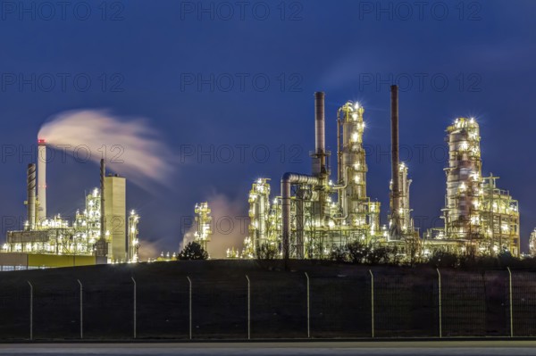 Chemical industry in the Leune works, Germany, Europe
