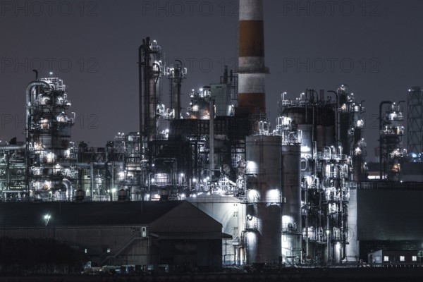 Factory night view of Kawasaki Keihin industrial zone. Shooting Location: Kawasaki City, Kanagawa Prefecture