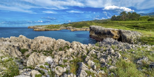 Coastline and Cliffs, Beach of Toró, Llanes, Asturias, Spain, Europe