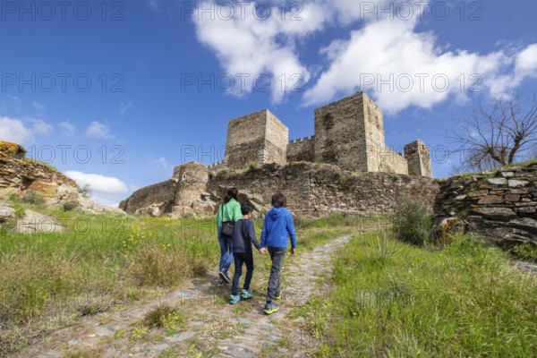 Castelo de Monsaraz, Monumento Nacional, Monsaraz, Distrito de Évora, Alentejo, Portugal, Europe