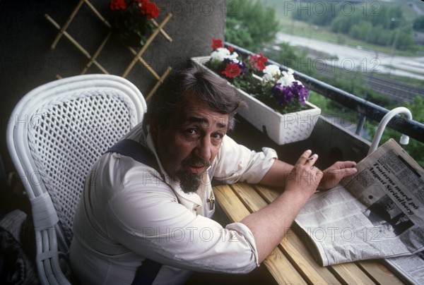 Cornelis Vreeswijk. Dutch-born Swedish singer songwriter, poet and actor. Born 8 august 1937 - 12 november 1987. Cornelis Vreeswijk is considered one of the most influential and successful troubadours in Sweden. 1981