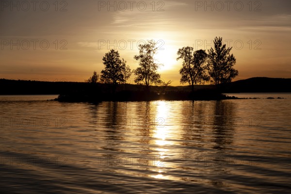 Drifwood Provincial Park is located along the south shore of the Ottawa River, 40km west of the city of Deep River. The Park is situated on a sheltered bay that was created in 1950 after the construction of the Des Joachims hydro-electric dam in Ontario, Canada, North America