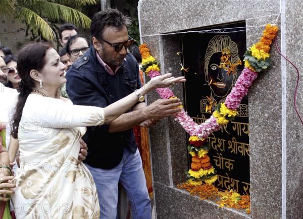 Bollywood singer music composer Aadesh Shrivastava Vijayata Pandit actor Jackie Shroff Aadesh Shritastava Chowk Mumbai