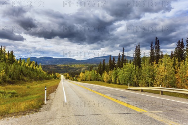 The Northern Rocky Mountains are the main mountain range in the Cordillera system of North America. Highway Bighorn. The concept of ecological, active, automobile and photo tourism