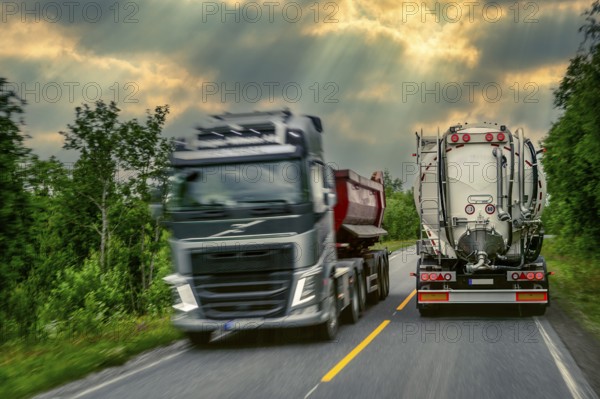 2 lorries, oncoming traffic, narrow road, European road E6, Trofors, Norway, public ground, Europe