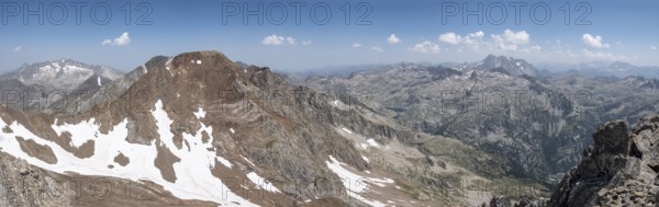Ascent to Argualas peak, Pyrenean mountain range, Huesca, Spain, Europe