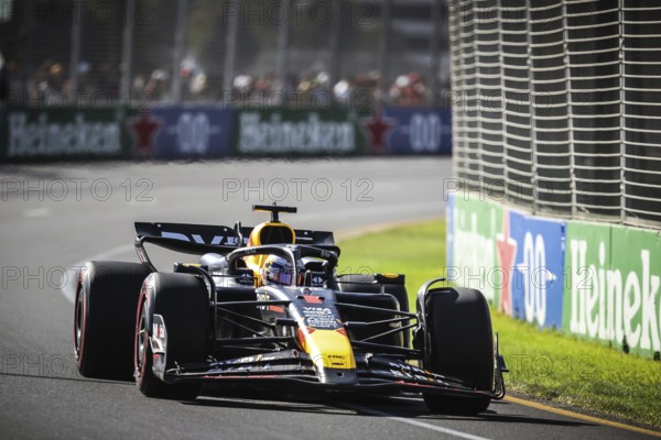 MELBOURNE, AUSTRALIA, MARCH 23: Max Verstappen of the Netherlands drives the Oracle Red Bull Racing RB20 during qualifying in the 2024 Australian Grand Prix at Albert Park in Melbourne, Australia, Oceania