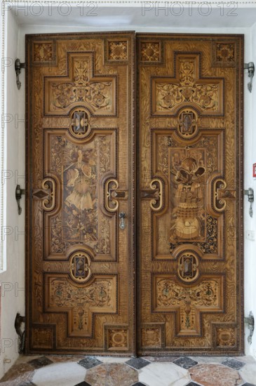 Interior view, double doors, Spanish Hall, Ambras Castle, Innsbruck, Tyrol, Austria, Europe