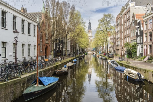 Oudezijds Voorburgwal channel, Amsterdam, Netherlands