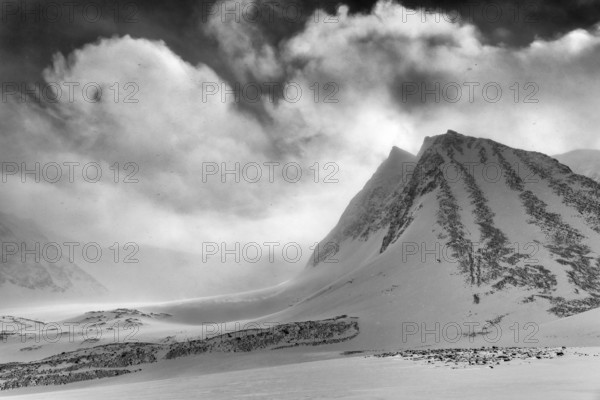 Landscape in the snow, Unna Reaiddavaggi, Norrbotten, Lapland, Sweden, March 2017, Europe