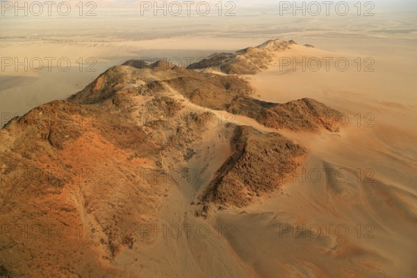 Hot air balloon ride over the Namib in the Namib-Naukluft National Park in Namibia
