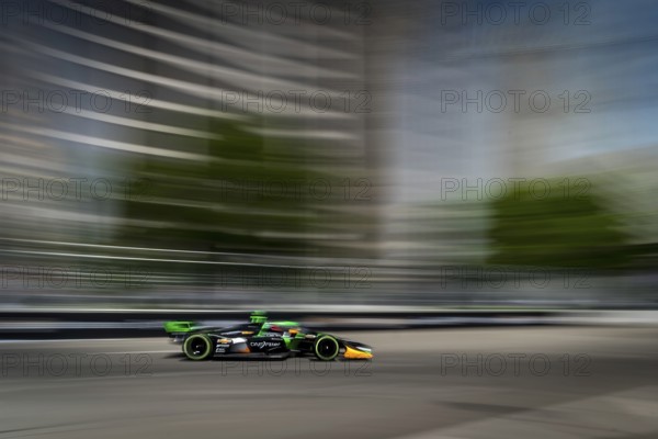 ROMAIN GROSJEAN (77) of Geneva, Switzerland travels through turn 3 to qualify for the Detroit Grand Prix on the Streets of Detroit in Detroit, MI