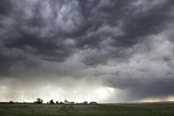 Prairie Storm Clouds Canada Saskatchewan Summer Warnings