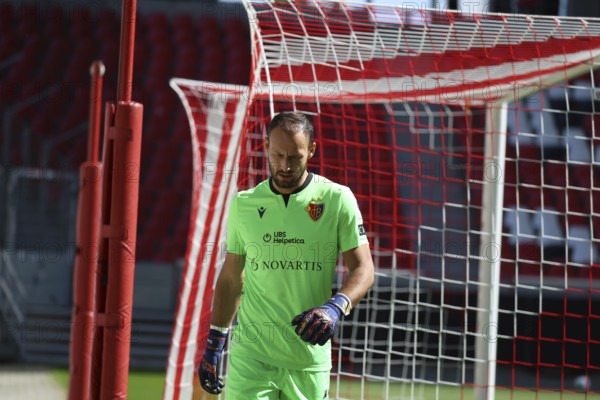 Goalkeeper Mirko Salvi (FC Basel) at the football test match: SC Freiburg - FC Basel REGULATIONS PROHIBIT ANY USE OF PHOTOGRAPHS AS IMAGE SEQUENCES AND/OR QUASI-VIDEOthen Photo: Joachim Hahne/johapress, Freiburg, Germany / Germany