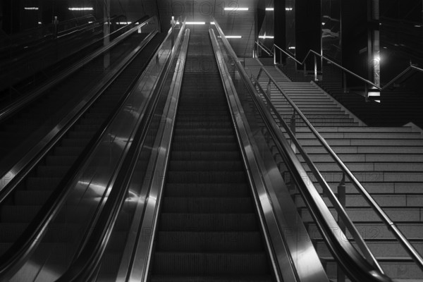 Escalator to the underground, Düsseldorf, black and white, Düsseldorf, Germany, Europe