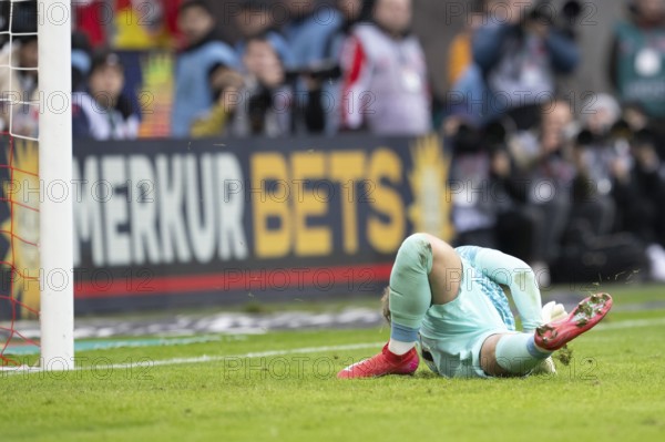 (DFL/DFB REGULATES PROHIBIT ANY USE OF PHOTOGRAPHS AS IMAGE SEQUENCES AND/OR QUASI-VIDEO), RheinEnergieStadion, Cologne, North Rhine-Westphalia, Nicolas Kristof (SV 07 Elversberg, Goalkeeper, #20), 2nd Bundesliga, 1.FC Köln, SV 07 Elversberg on 25.01.2025 at RheinEnergieStadion in Cologne Germany