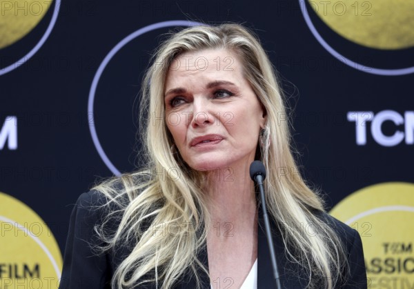 TCM Hosts Handprint And Footprint Ceremony Honoring Michelle Pfeiffer held at the TCL Chinese Theatre IMAX in Hollywood, USA on April 25, 2025, Hollywood, CA, USA, Hollywood, California, USA, North America