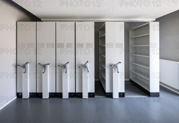Bochum, main cemetery, depot, refurbishment of the heritage-protected existing buildings, archive room with archive cabinets