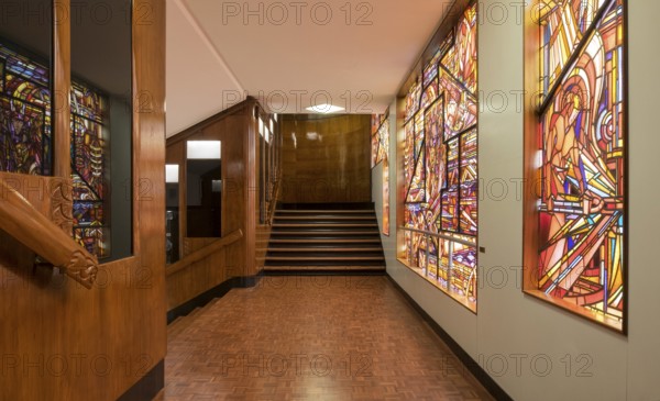 Built in 1926 by Piet Kramer, staircase with windows by Pieter A. H. Hofman