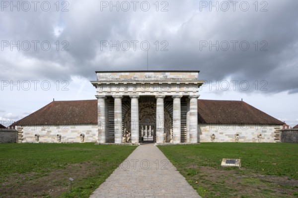 Arc-et-Senans, saltworks Royal, built in 1779 by Claude-Nicolas LedouxArc-et-Senans, built in 1779 by Claude-Nicolas Ledoux, entrance portico with grotto