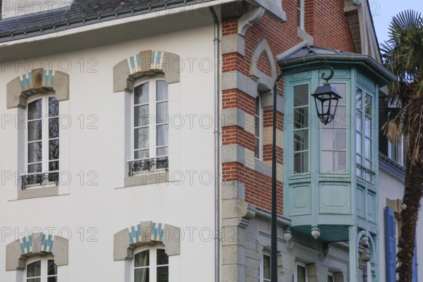 Art Nouveau house on the banks of the river Auray, Auray, Morbihan department, Brittany Breizh region, France, Europe