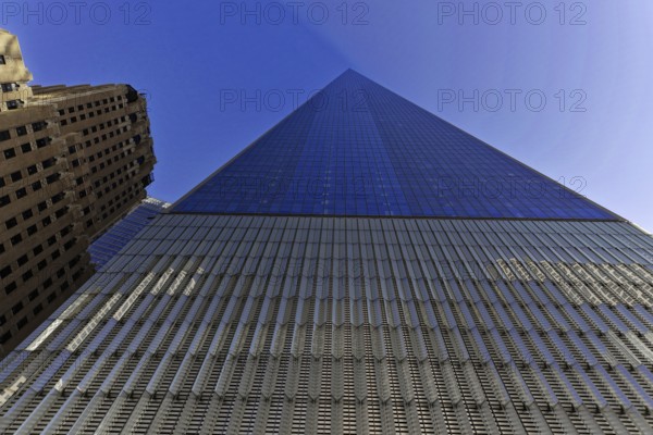 One World Trade Center, World Trade Center Site, Ground Zero, Manhattan, New York, USA, Modern architecture with reflective glass façade rising into the sky, North America