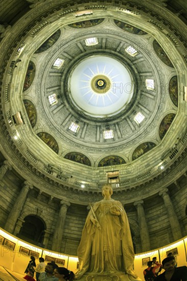 Queen Victoria statue, Victoria Memorial Interior, Kolkata, West Bengal, India, Asia