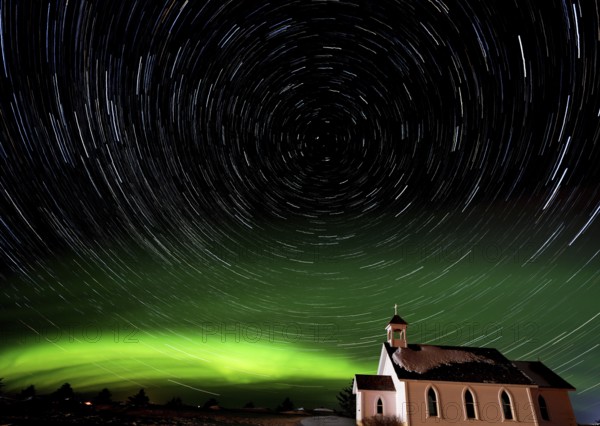 Aurora Borealis in Saskatchewan night photography Church