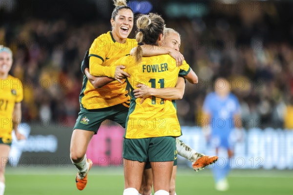 MELBOURNE, AUSTRALIA, JULY 14 : Australia celebrate Mary Fowler scoring against France in the World Cup 2023 Send Off friendly match on 14th July 2023