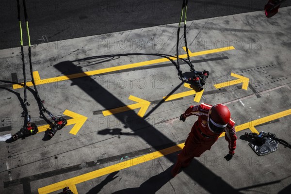 MELBOURNE, AUSTRALIA, MARCH 24: Scuderia Ferrari pit crew before winning the 2024 Australian Grand Prix at Albert Park in Melbourne, Australia, Oceania