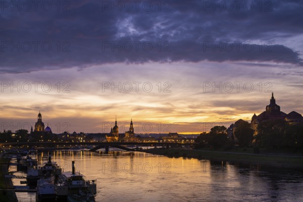 The historic old town of Dresden on the Elbe seen from the Albert Bridge, Dresden silhouette in the evening, Dresden, Saxony, Germany, Europe