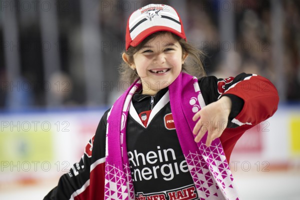 Laura Dick Cologne, LanxessArena, North Rhine-Westphalia,, PENNY DEL, Kölner Haie- Löwen Frankfurt on 30/12/2024 at the LanxessArena in Cologne Germany, CONTINENT_