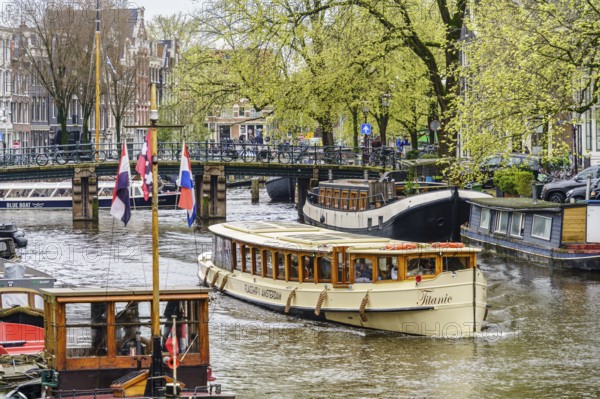 Brouwersgracht canal in the center, Amsterdam, Netherlands
